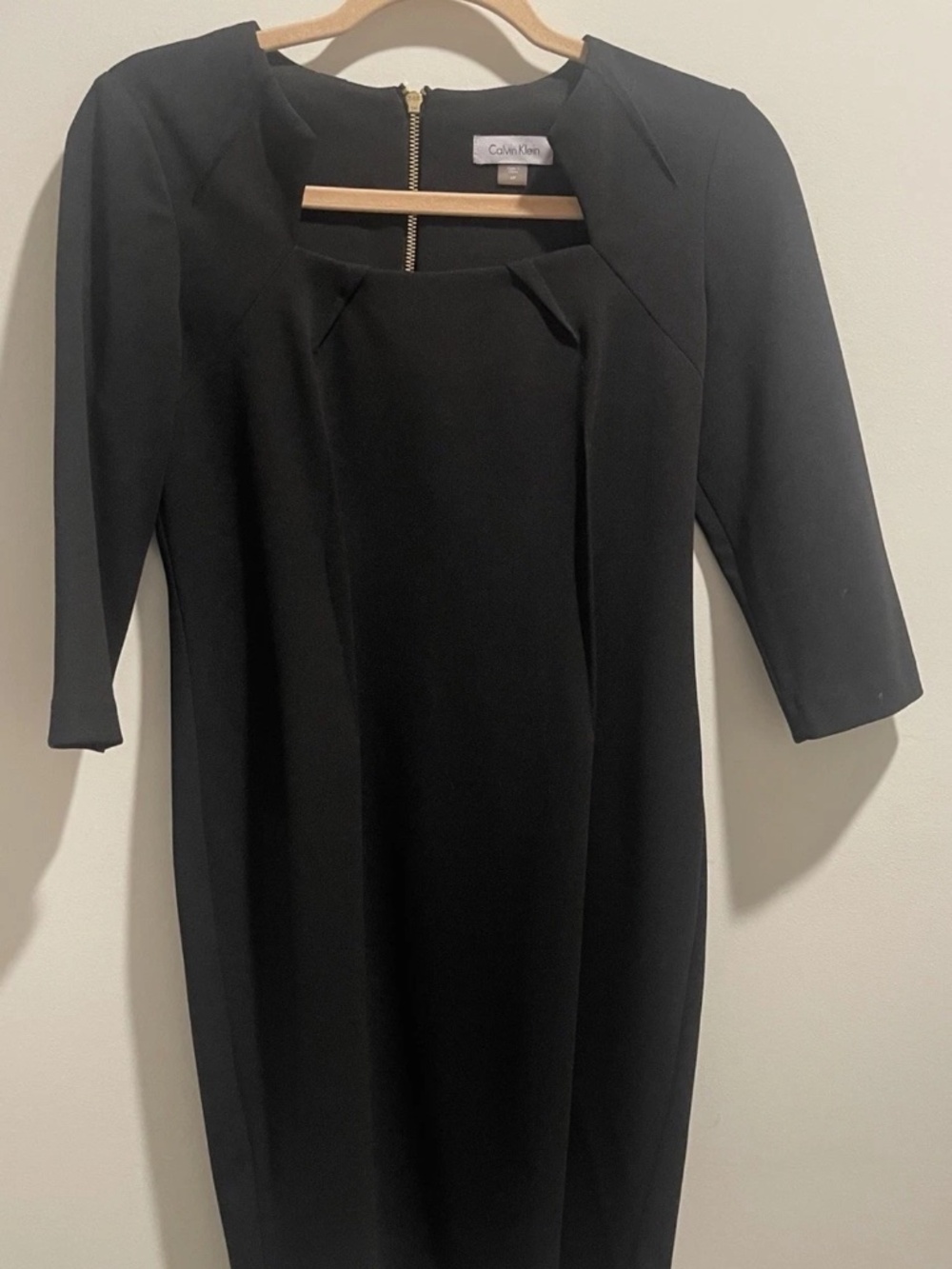 Calvin Klein Women’s Sheath Dress w/ 3/4 Length Sleeves Size 6P